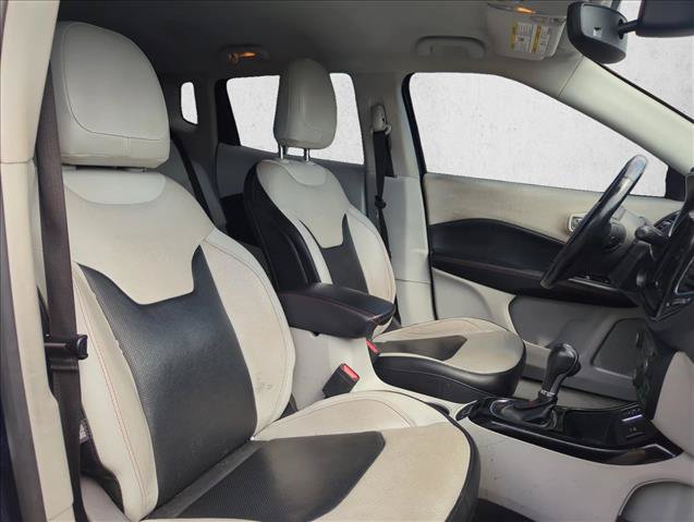 Used 2021 Jeep Compass Limited w/ Elite Exterior Group FWD image 28