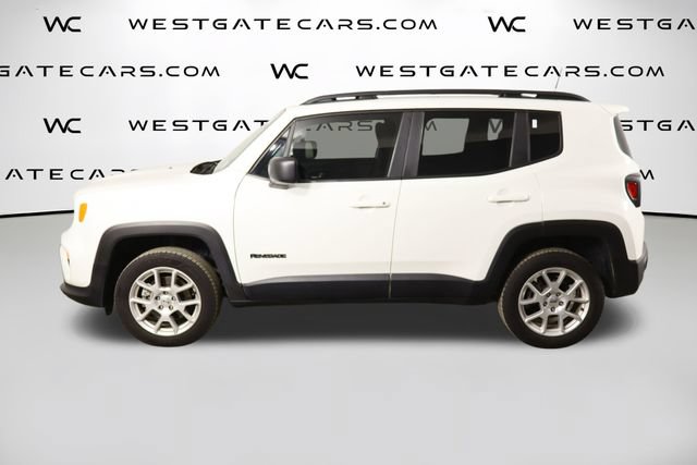 Used 2023 Jeep Renegade Latitude w/ Sun & Fun Group AWD/4WD image 5