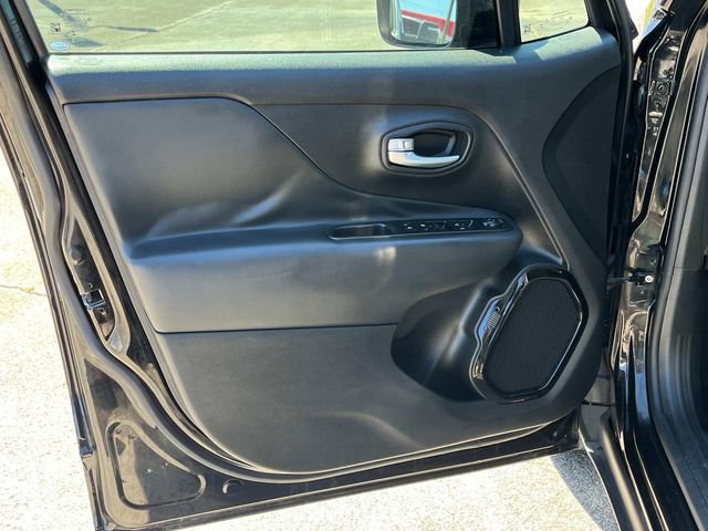 Certified 2019 Jeep Renegade Altitude w/ Quick Order Package 22M image 13