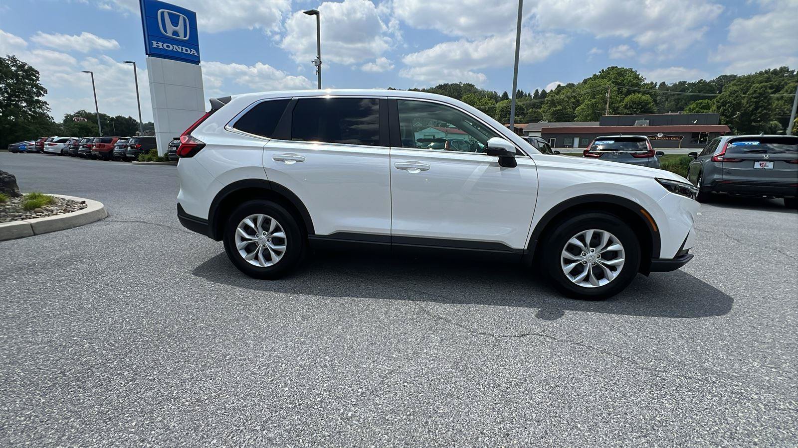 Used 2026 Honda CR-V LX image 3