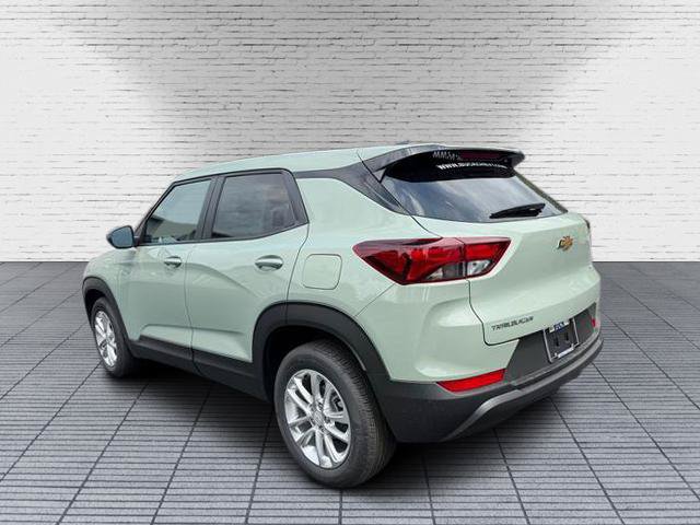 New 2026 Chevrolet TrailBlazer LS w/ LS Convenience Package FWD image 2