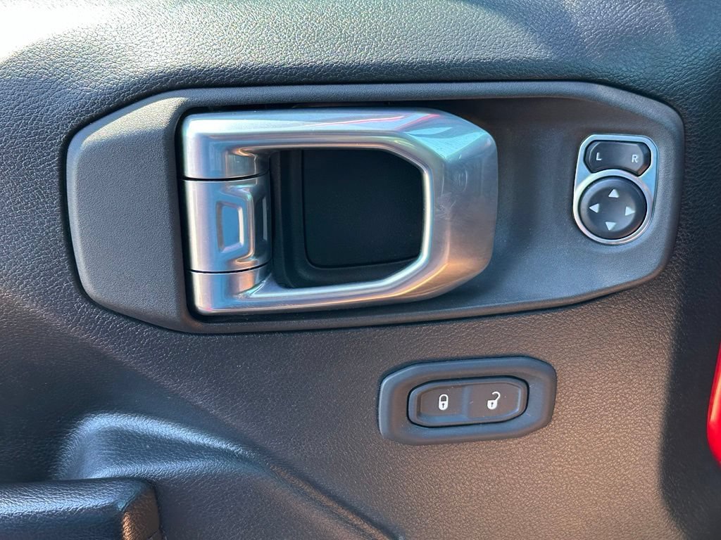 Used 2021 Jeep Gladiator Mojave AWD/4WD image 28