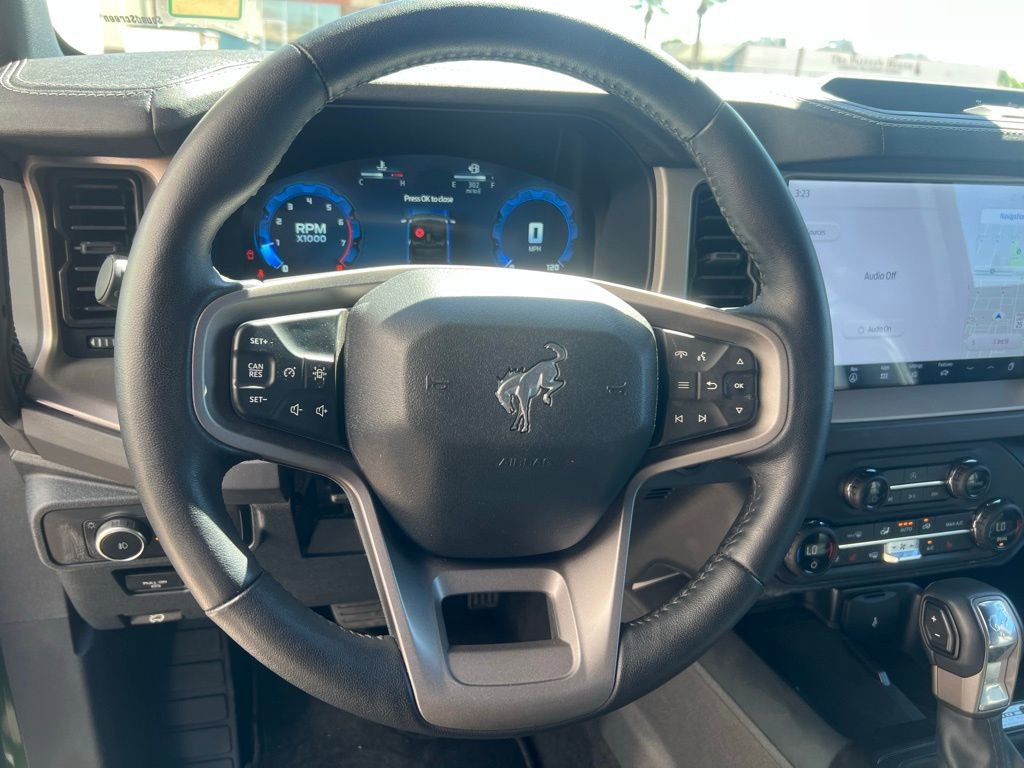 Used 2025 Ford Bronco Outer Banks image 11