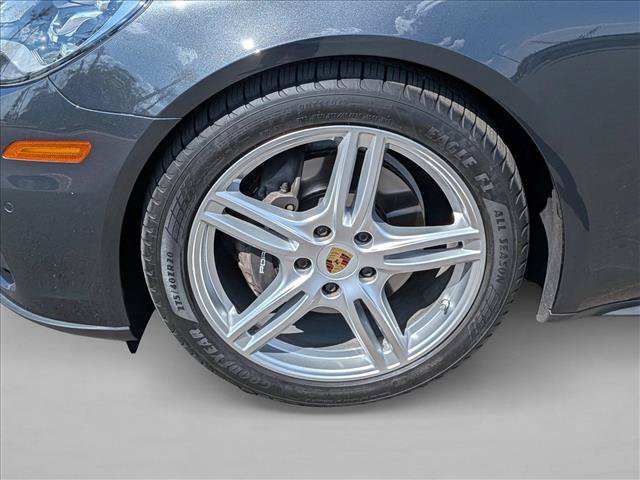 Used 2018 Porsche Panamera 4 AWD/4WD image 15
