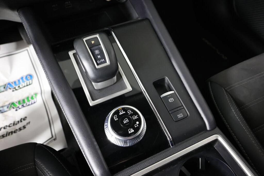 Used 2024 Mitsubishi Outlander SE AWD/4WD image 38