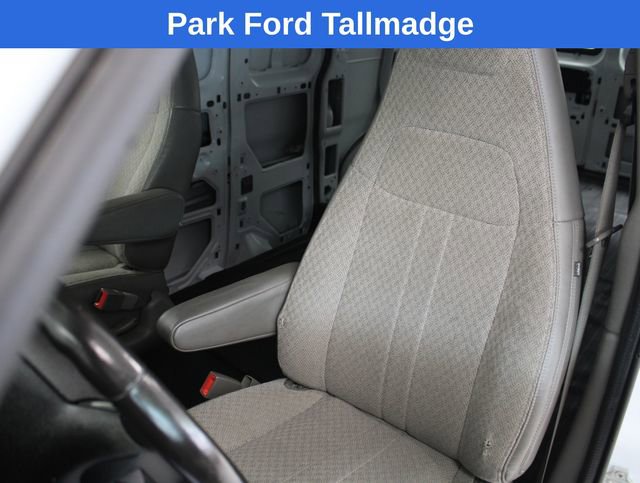Used 2017 Chevrolet Express 2500 RWD image 13