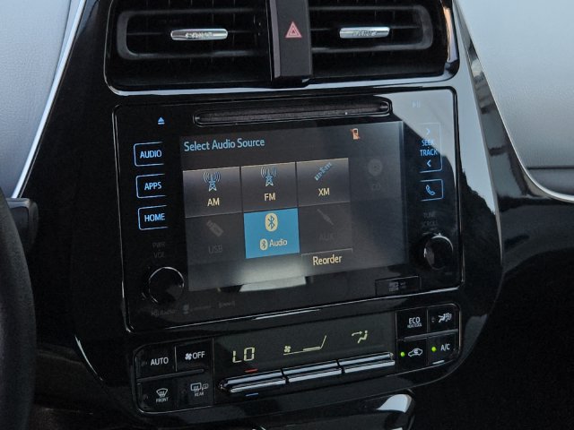 Used 2016 Toyota Prius Four Touring FWD image 20