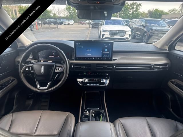 Used 2023 Lincoln Corsair AWD w/ Equipment Group 101A image 17