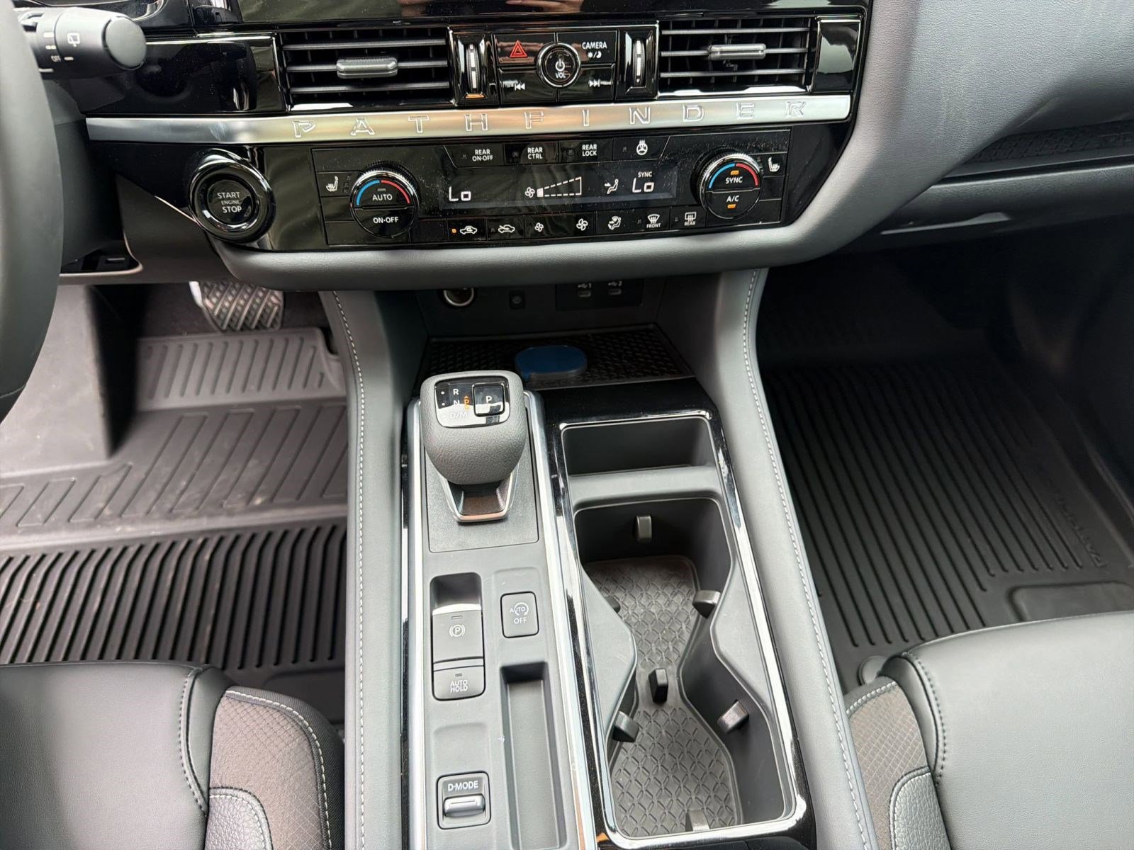 New 2026 Nissan Pathfinder SL image 18