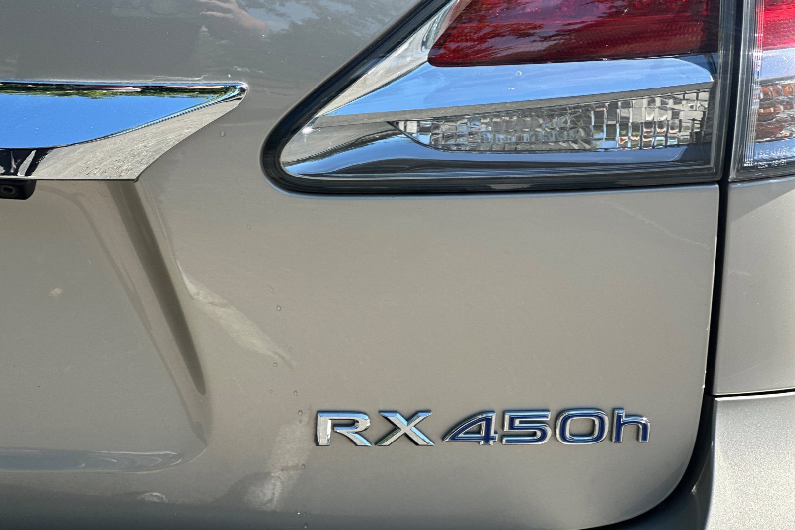 Used 2015 Lexus RX 450h FWD image 36