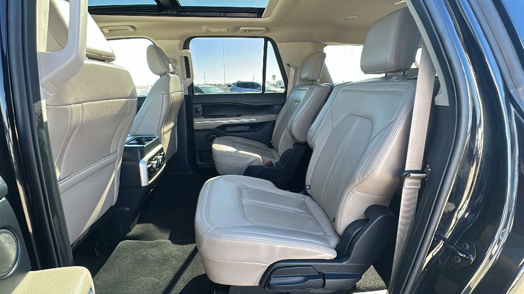 Used 2024 Ford Expedition Max Limited image 32