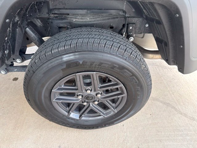Used 2025 Jeep Gladiator Sport AWD/4WD image 5