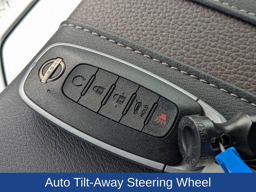 Used 2025 Nissan Armada SL image 31