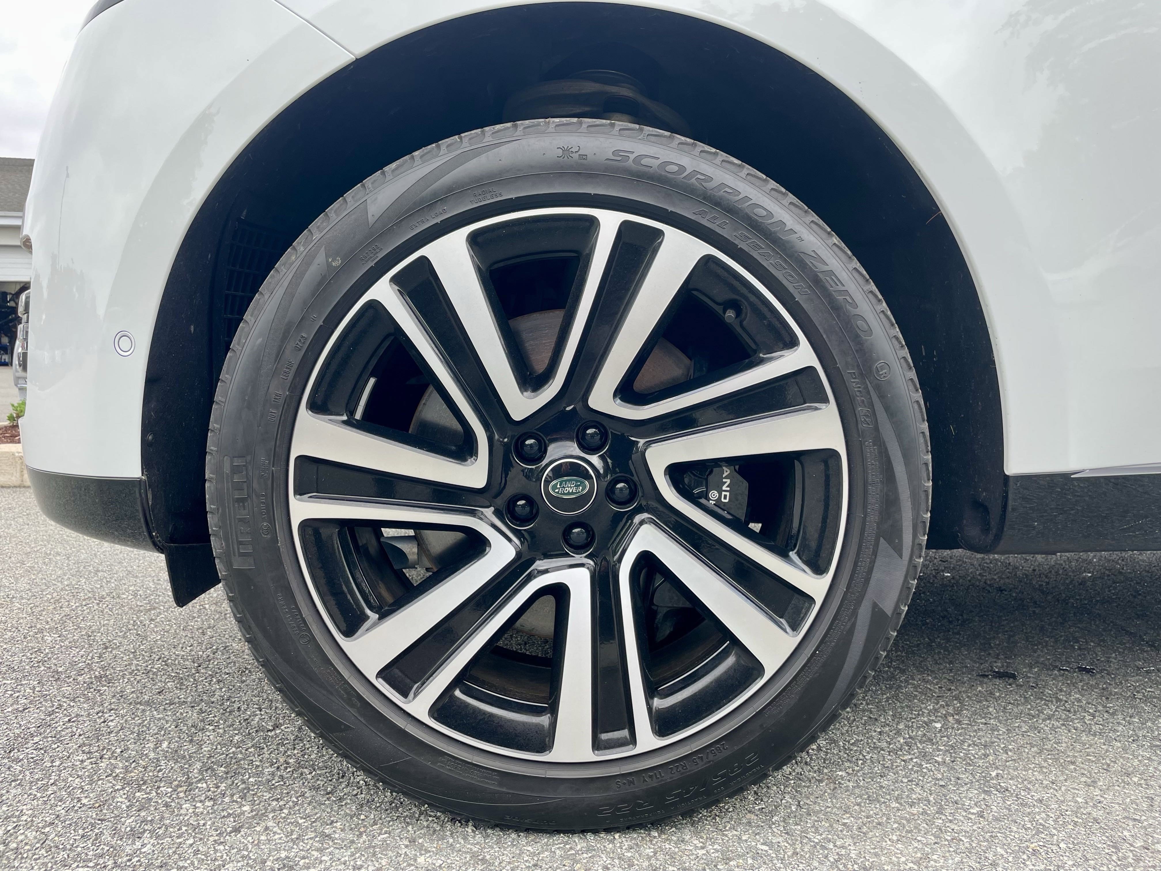 Used 2023 Land Rover Range Rover SE image 6