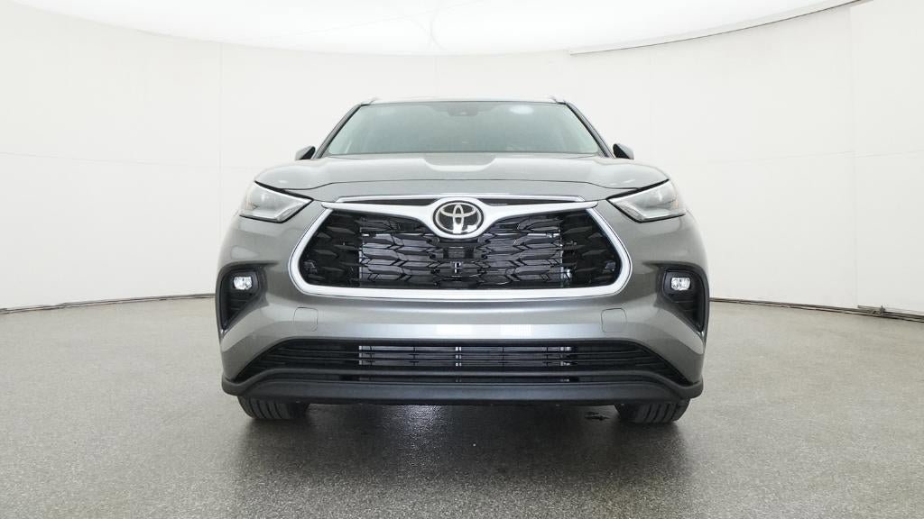 New 2026 Toyota Highlander XLE image 31