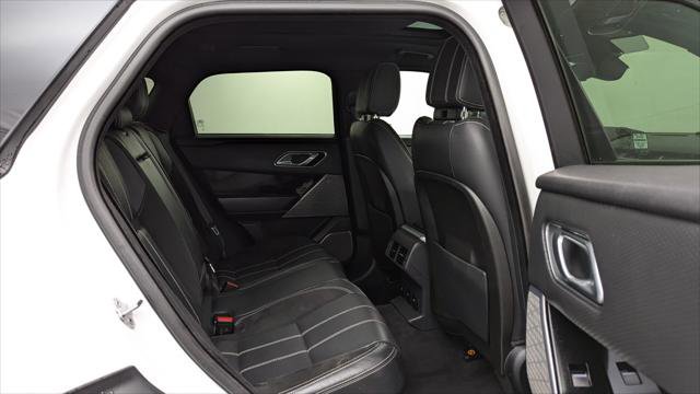 Used 2018 Land Rover Range Rover Velar R-Dynamic SE image 19