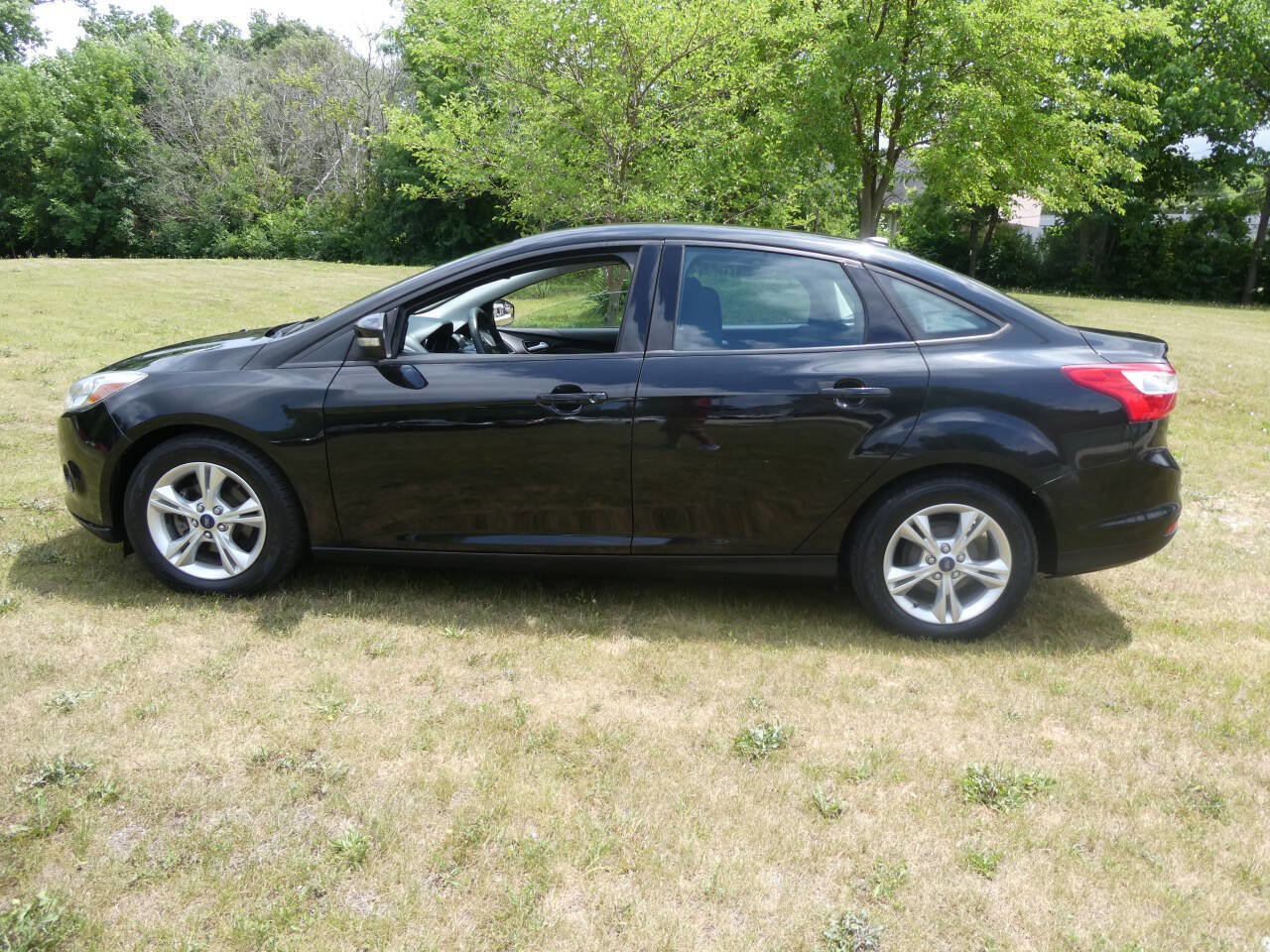Used 2014 Ford Focus SE w/ Interior Protection Package image 4