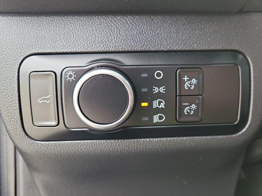 Used 2023 Ford Escape ST-Line w/ Tech Pack #1 FWD image 21