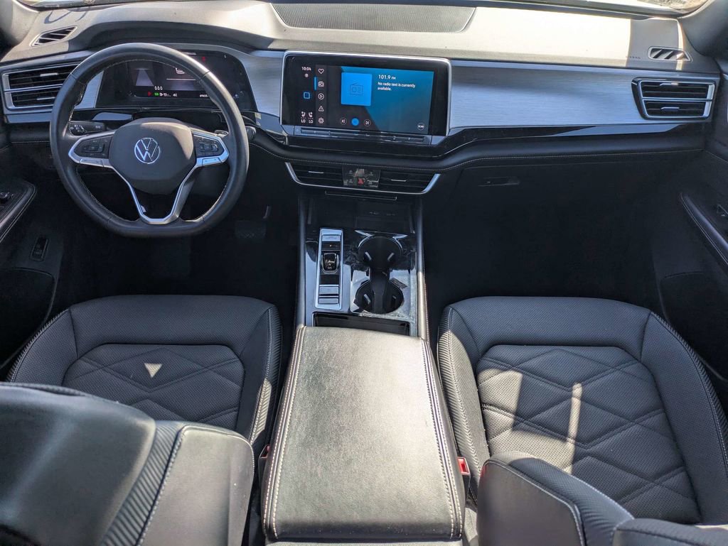 Used 2024 Volkswagen Atlas Cross Sport SE image 16