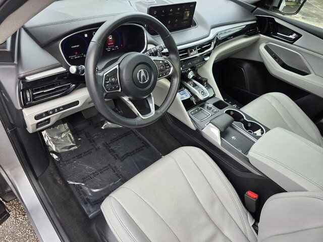 Used 2023 Acura MDX FWD w/ Technology Package image 11