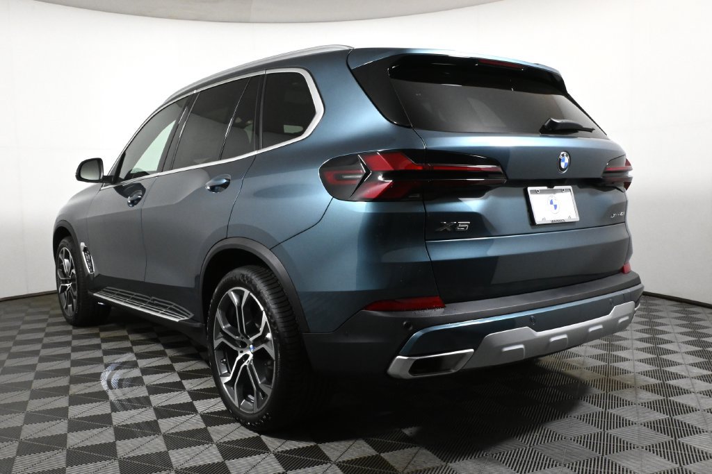 Used 2026 BMW X5 xDrive40i AWD/4WD image 5
