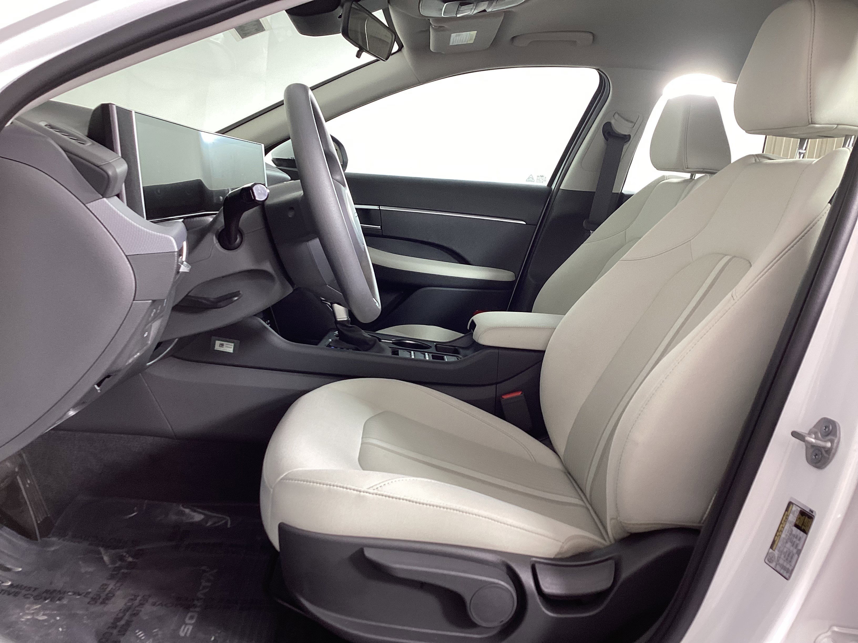 Certified 2025 Hyundai Sonata SE image 21