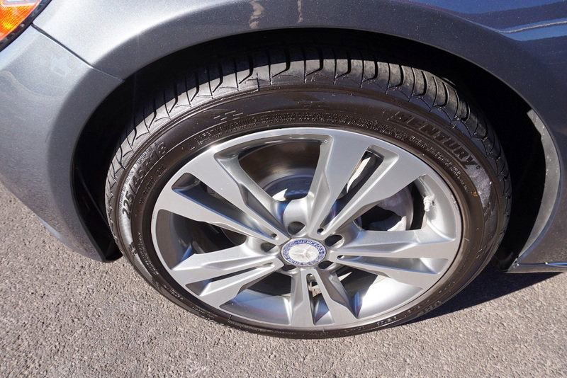 Used 2015 Mercedes-Benz C 300 4MATIC Sedan image 11