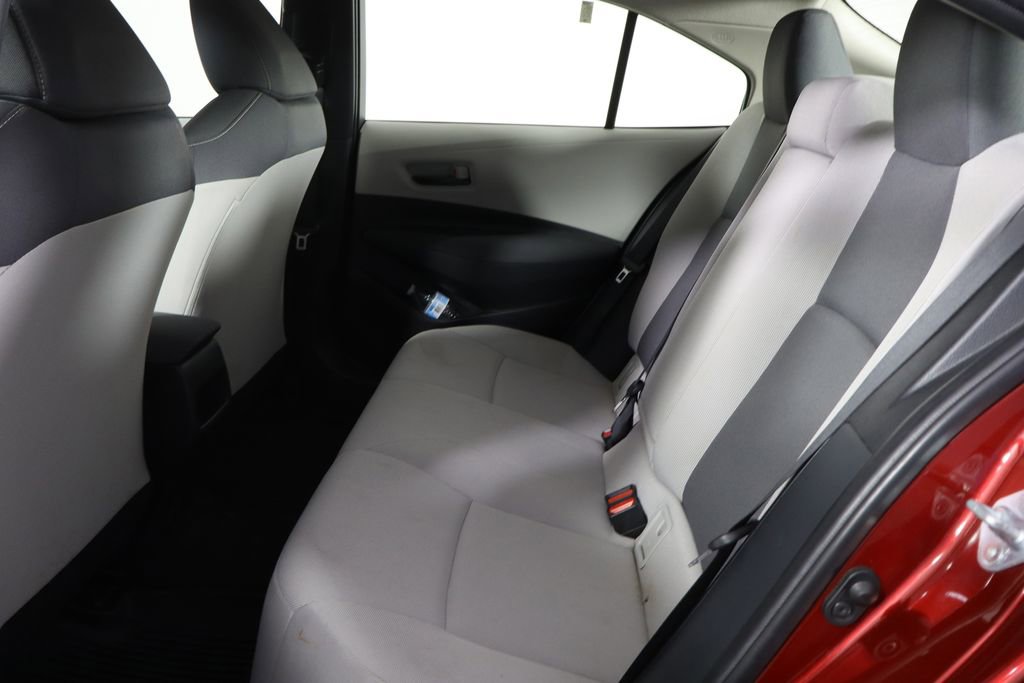 Used 2022 Toyota Corolla LE image 16