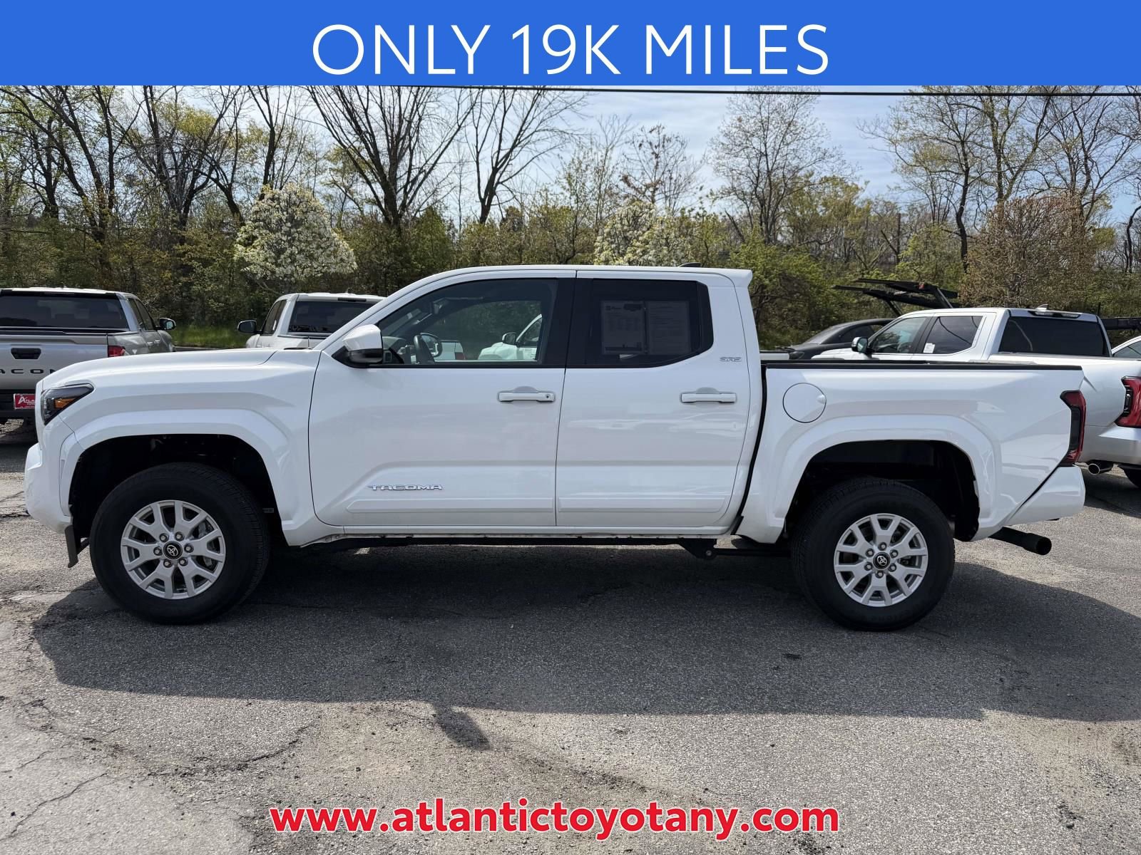 Used 2024 Toyota Tacoma SR5 AWD/4WD image 35