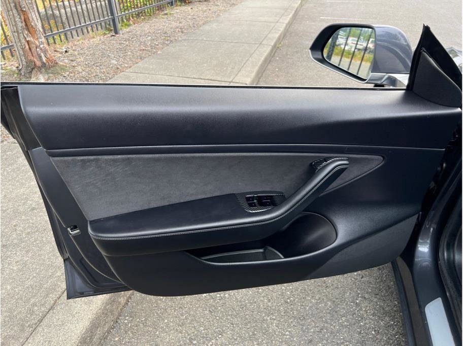 Used 2019 Tesla Model 3 Long Range AWD/4WD image 3