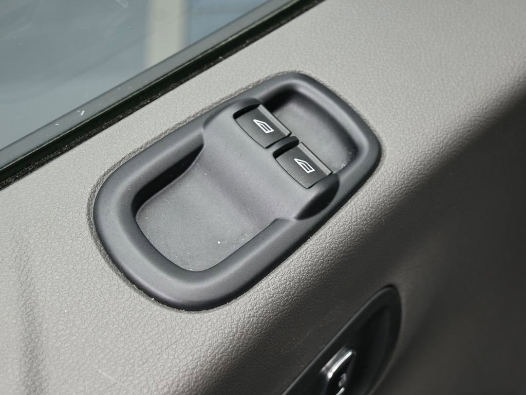 Used 2023 Ford Transit 350 XLT image 16