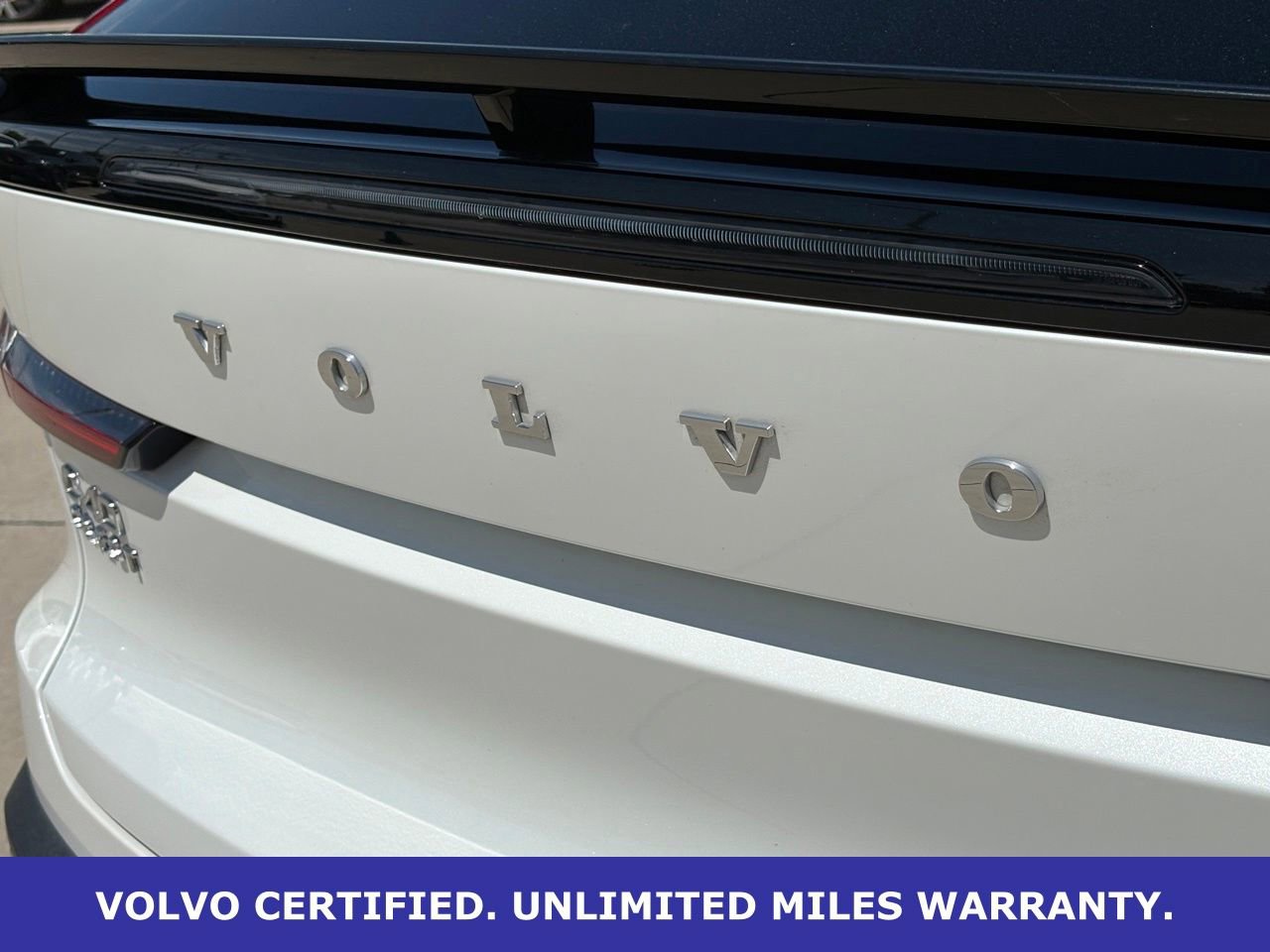 Certified 2023 Volvo C40 P8 Recharge Plus AWD/4WD image 7