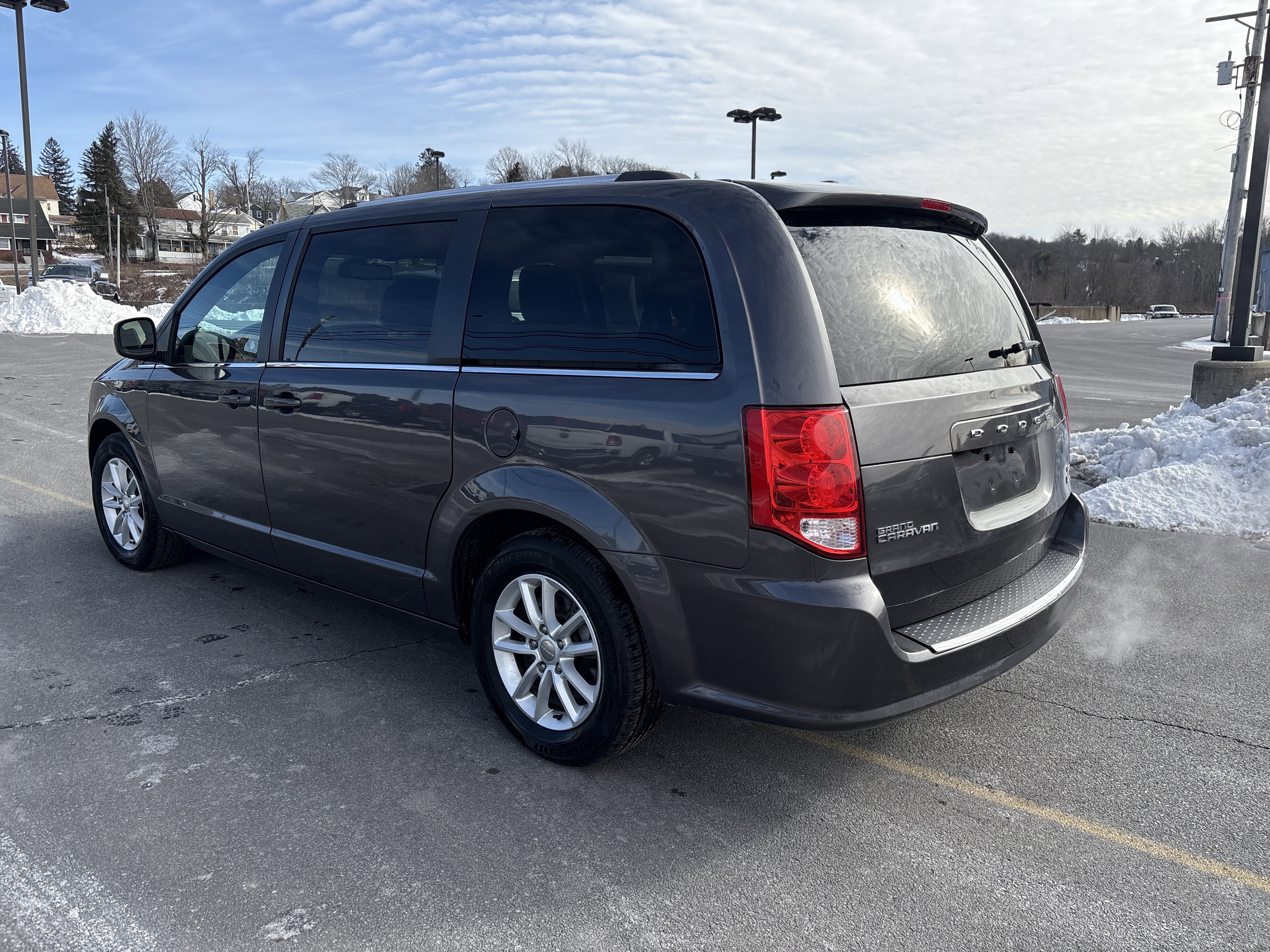 Used 2018 Dodge Grand Caravan SXT image 6