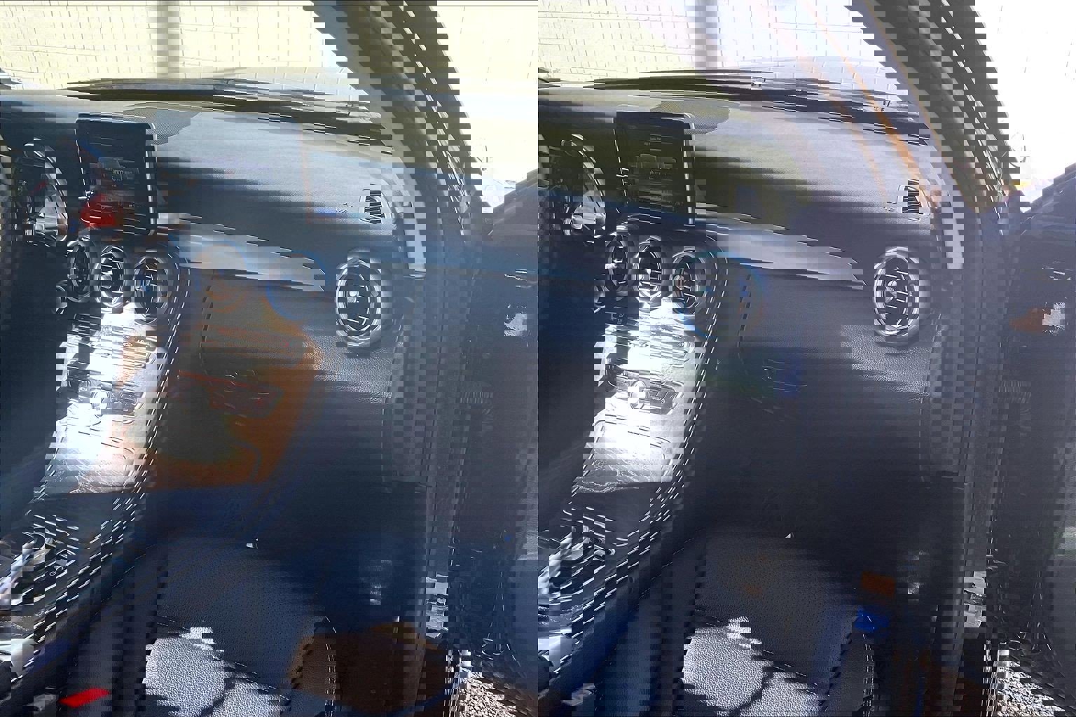 Used 2015 Mercedes-Benz C 300 4MATIC Sedan image 21