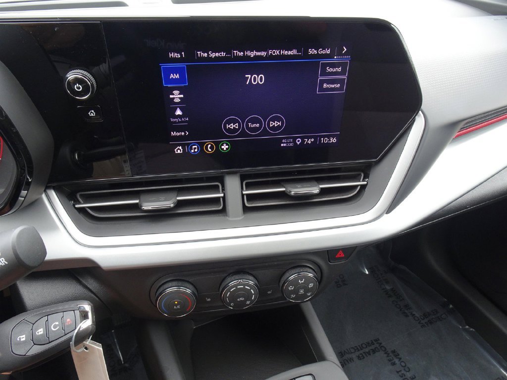 Used 2024 Chevrolet Trax RS w/ Driver Confidence Package FWD image 18