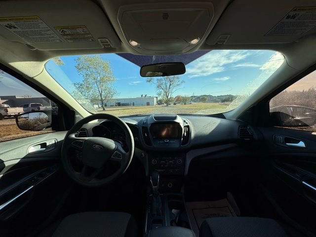 Used 2019 Ford Escape SE image 9