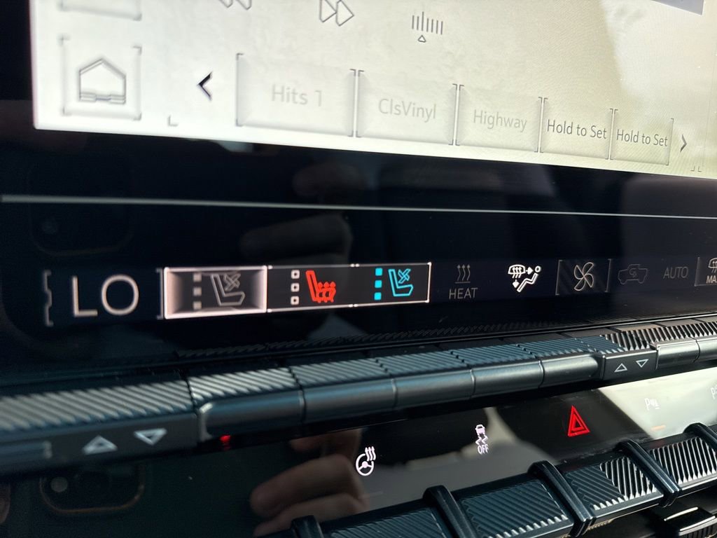 Used 2025 GMC Hummer EV 2X image 23