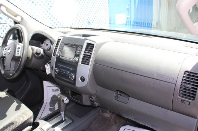 Used 2017 Nissan Frontier Desert Runner RWD image 17