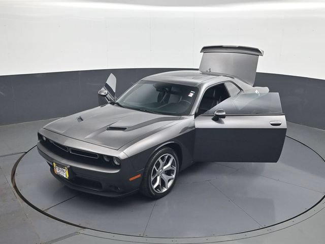 Used 2015 Dodge Challenger SXT Plus w/ Technology Group RWD image 30