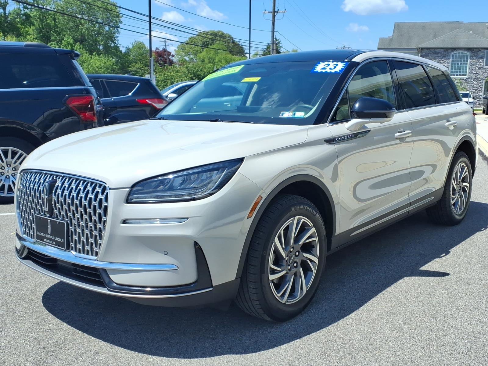 Certified 2023 Lincoln Corsair AWD w/ Equipment Group 101A image 7