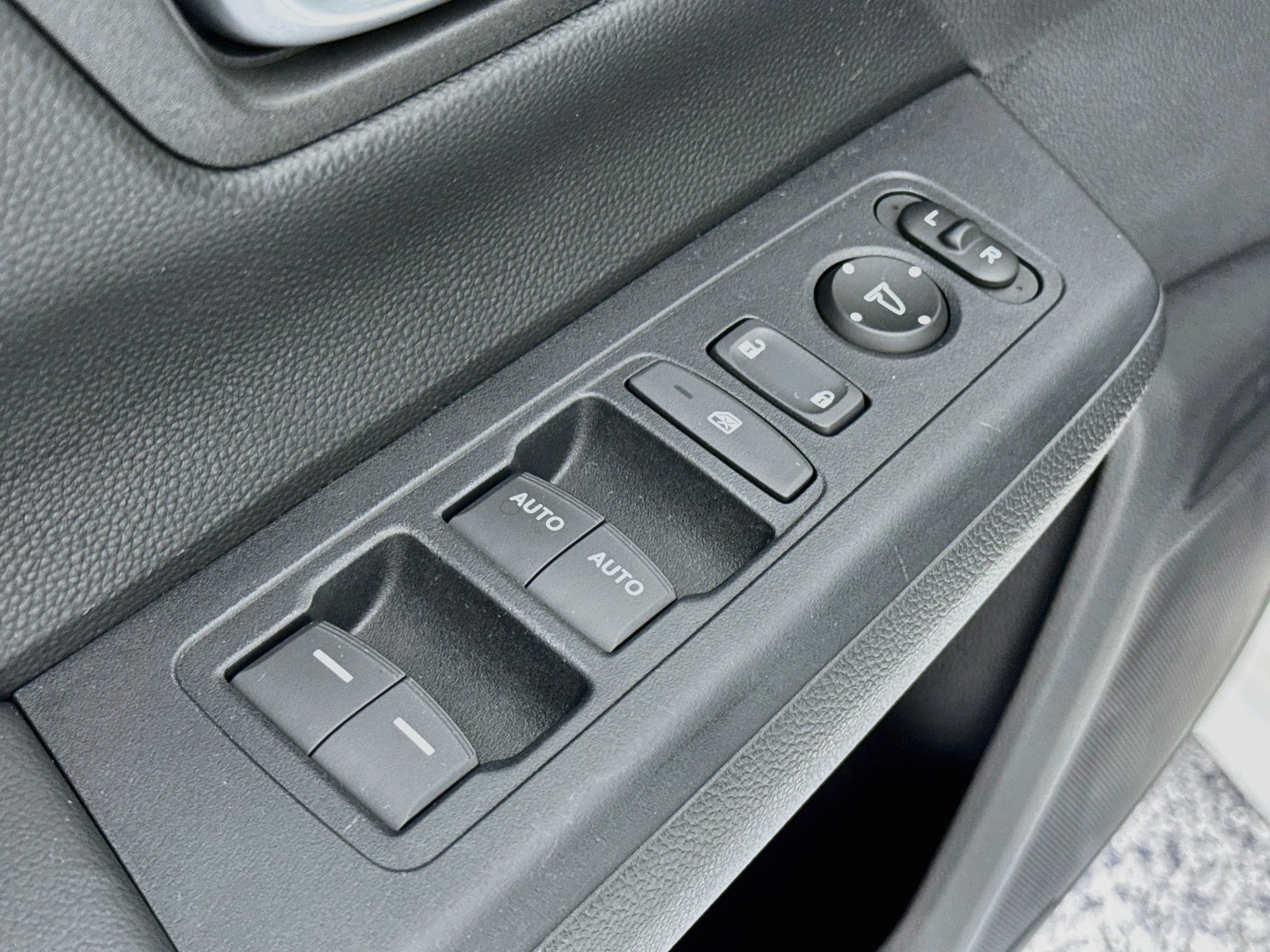 Certified 2024 Honda CR-V EX image 17