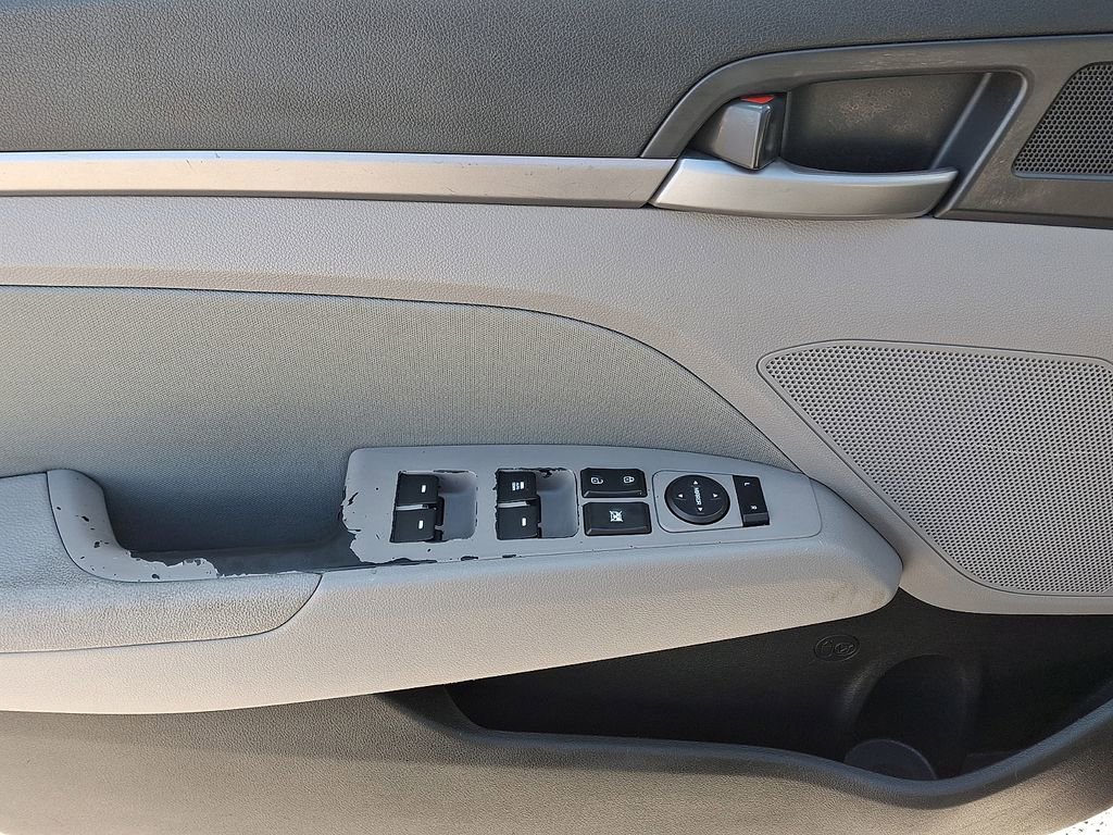 Used 2018 Hyundai Elantra SEL image 12