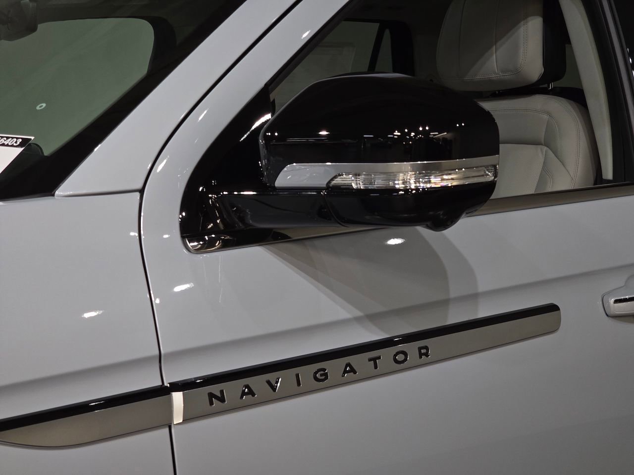 New 2025 Lincoln Navigator Reserve image 17