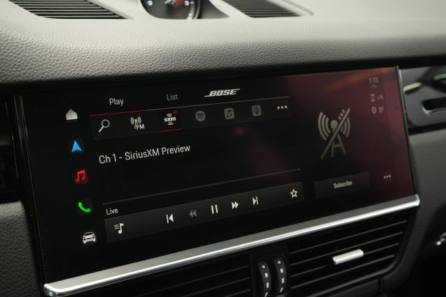 Used 2023 Porsche Cayenne Platinum Edition image 41
