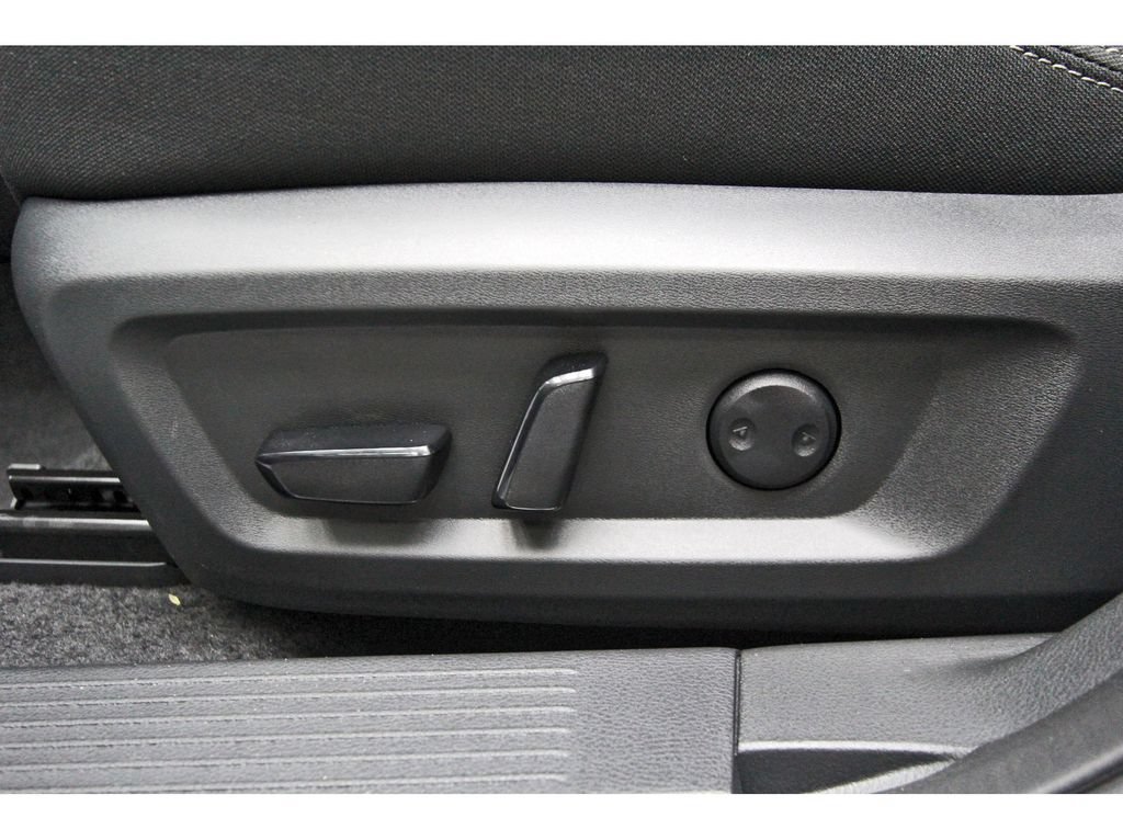New 2026 Nissan Rogue SV w/ Cold Weather Package FWD image 25