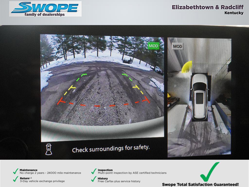 Used 2025 Nissan Pathfinder SL image 25