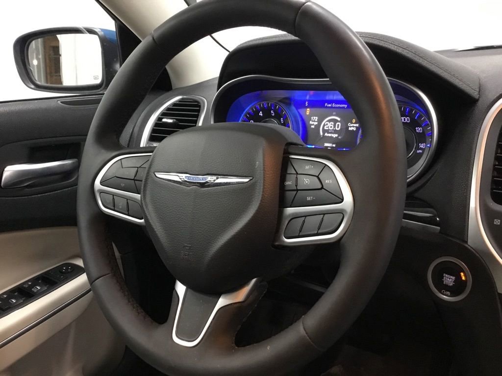 Used 2022 Chrysler 300 Touring L w/ Comfort Group AWD/4WD image 28