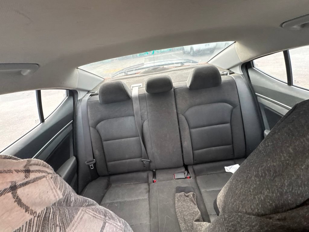 Used 2018 Hyundai Elantra SEL w/ Cargo Package FWD image 13