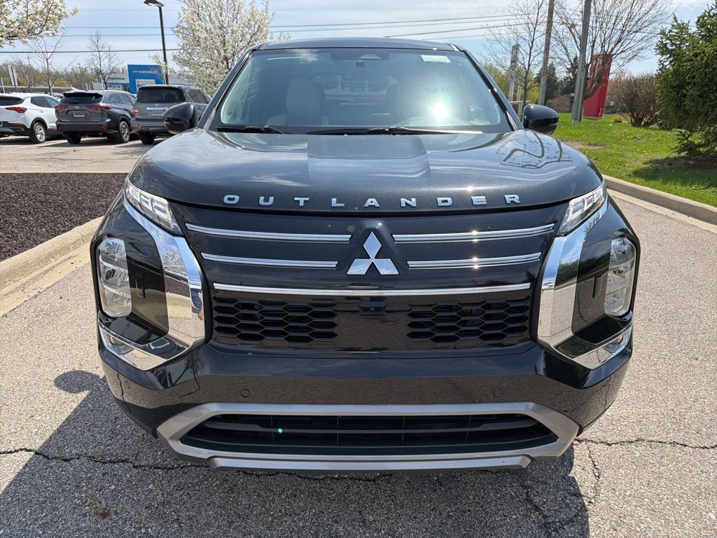 Used 2025 Mitsubishi Outlander SE AWD/4WD image 8