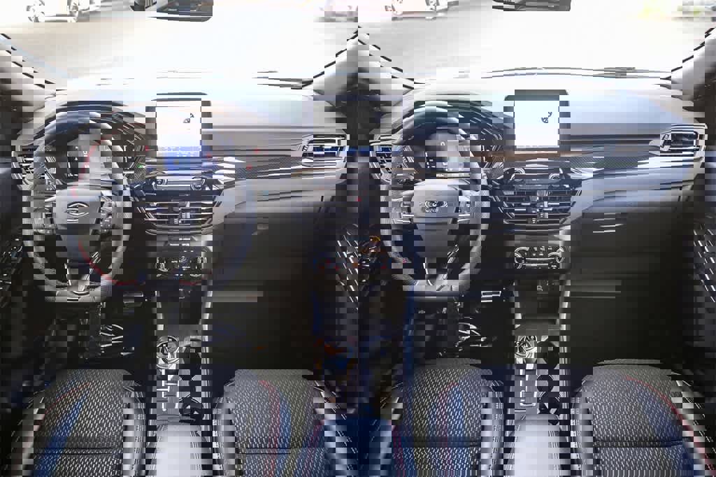 Used 2024 Ford Escape ST-Line w/ Cold Weather Package image 13